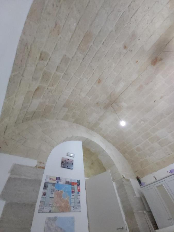 Bed and Breakfast La Stradina Трани Экстерьер фото